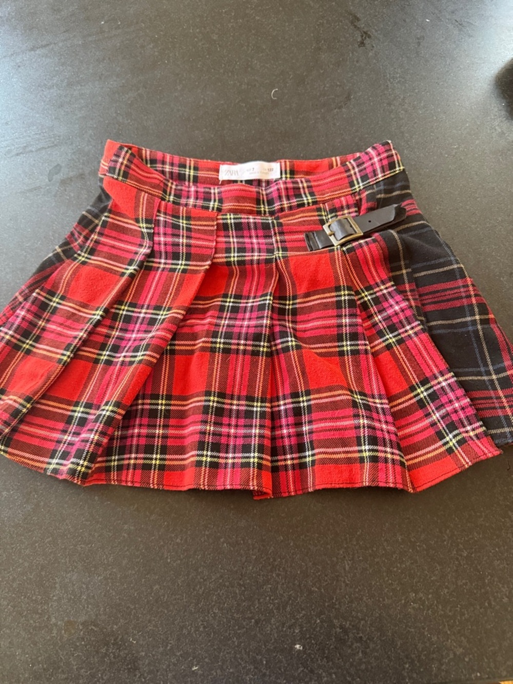 Zara Tartan Pleated Mini Skirt with Buckle Detail - Red & Black size 7